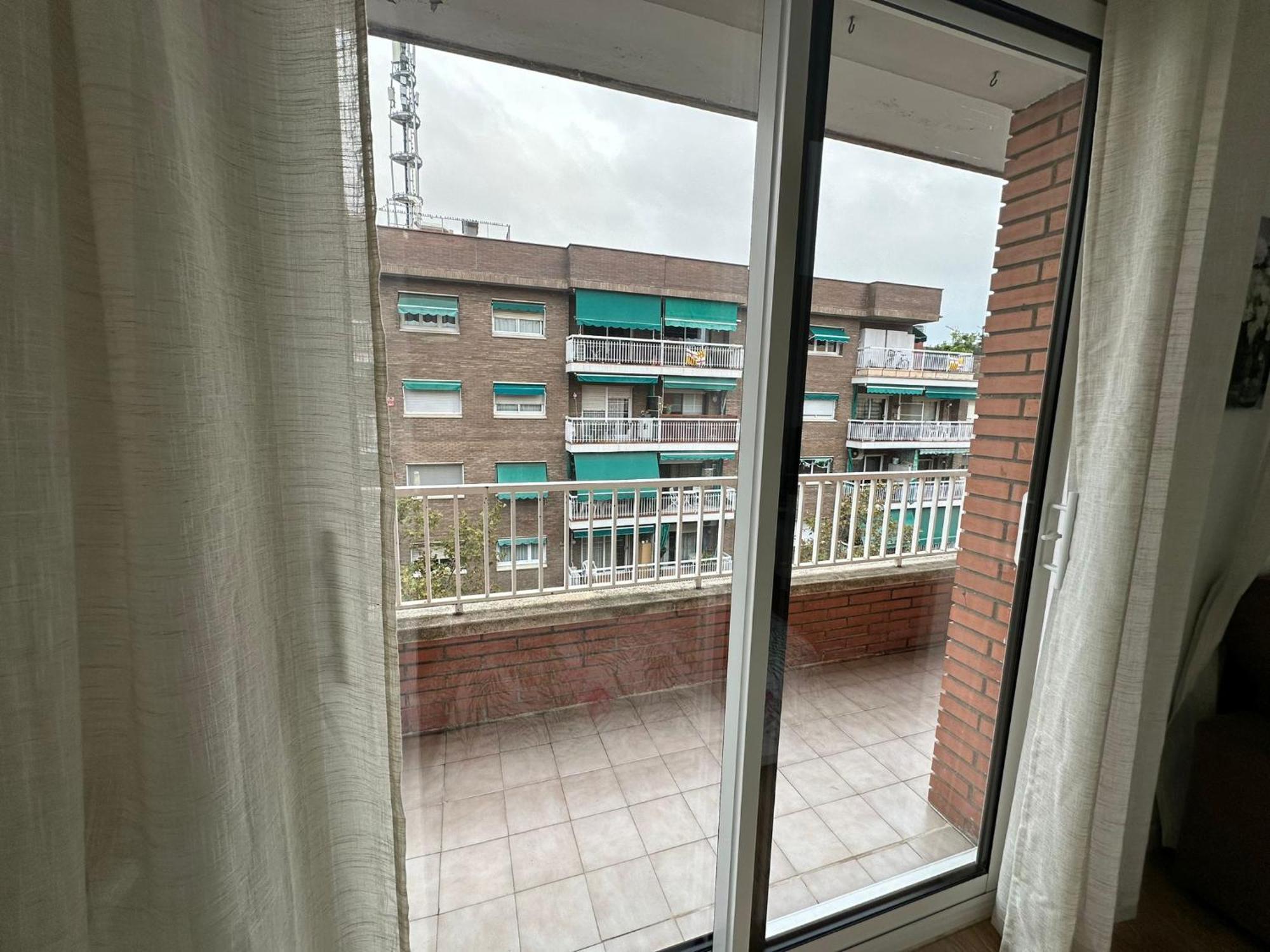 Alojamiento Parrales 巴塞罗那 外观 照片